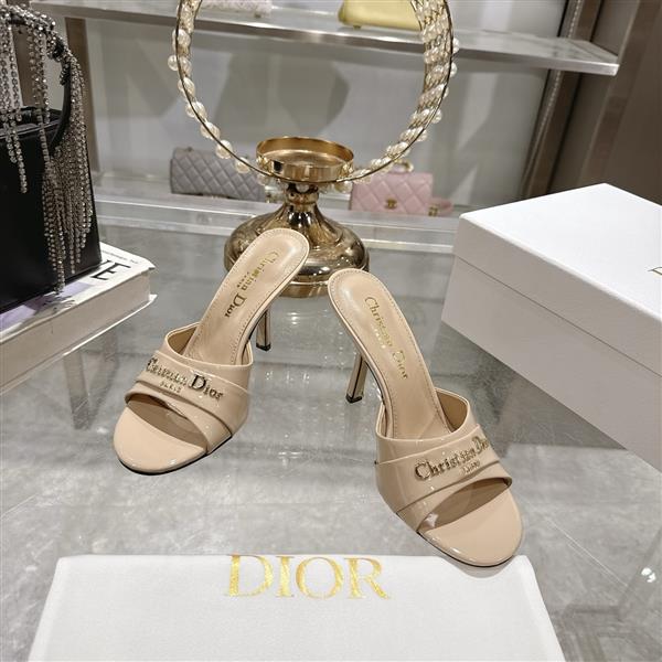 20251128184321258 250